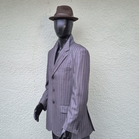 Cooper & Nelson Men's Classic Gray (3) Button Pin-Striped Luxe Blazer - Picture 3 of 17